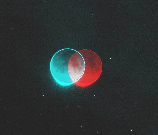 A red/blue stereoscopic image of the Moon to show three-dimensional details to viewers using filtered glasses.